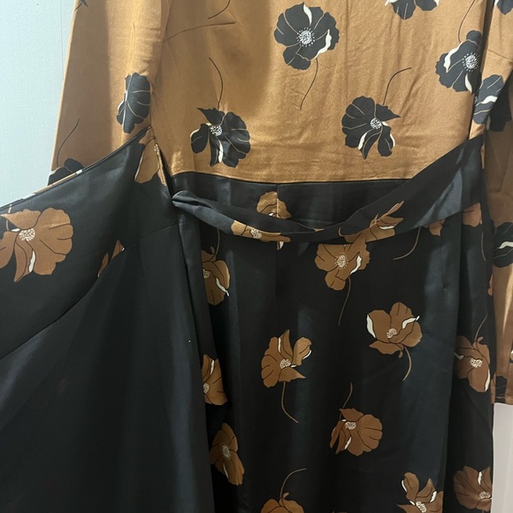 Ann Taylor Floral Boatneck Column Midi Dress, 4 - Picture 7 of 9